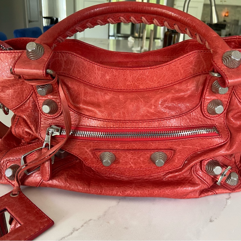 Coquelicot City Bag GSH. 100% Lambskin Leather, Like New!